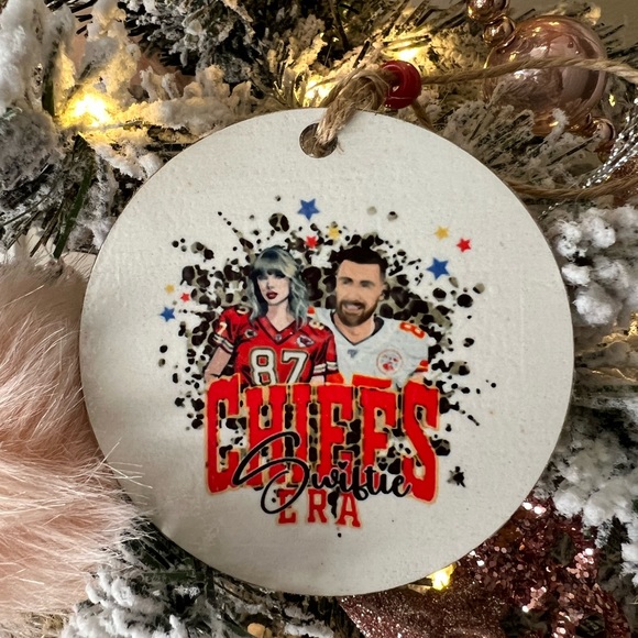 Taylor swift ornament chiefs Travis kelce era - Picture 1 of 2